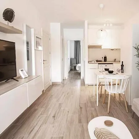 Apartamento Holyhome Premium *